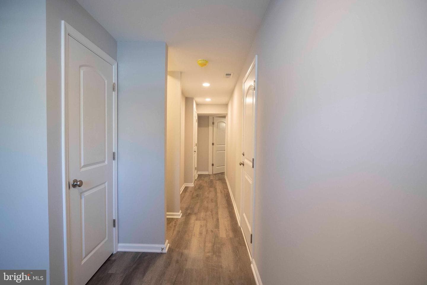 31 Duck Street W photo 8