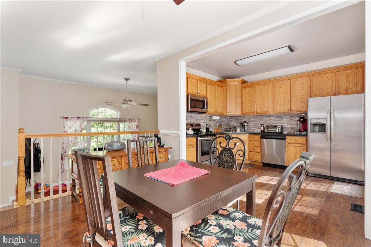 126 Locust Tree Lane photo 14