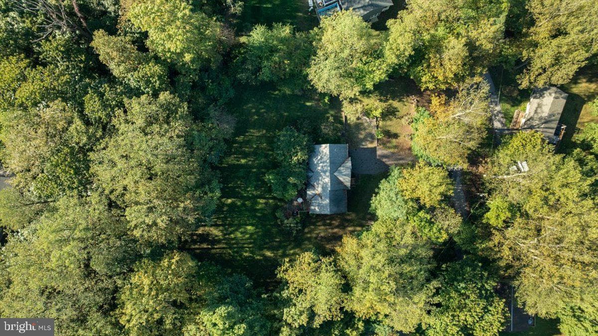 126 Locust Tree Lane photo 3