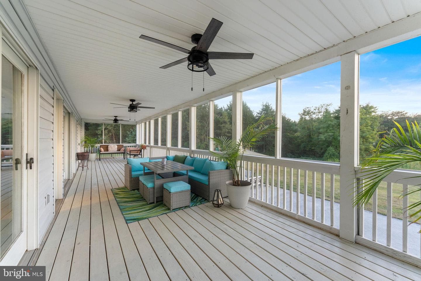 414 Simons Way photo 17