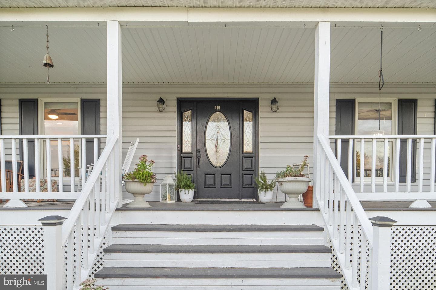 414 Simons Way photo 2