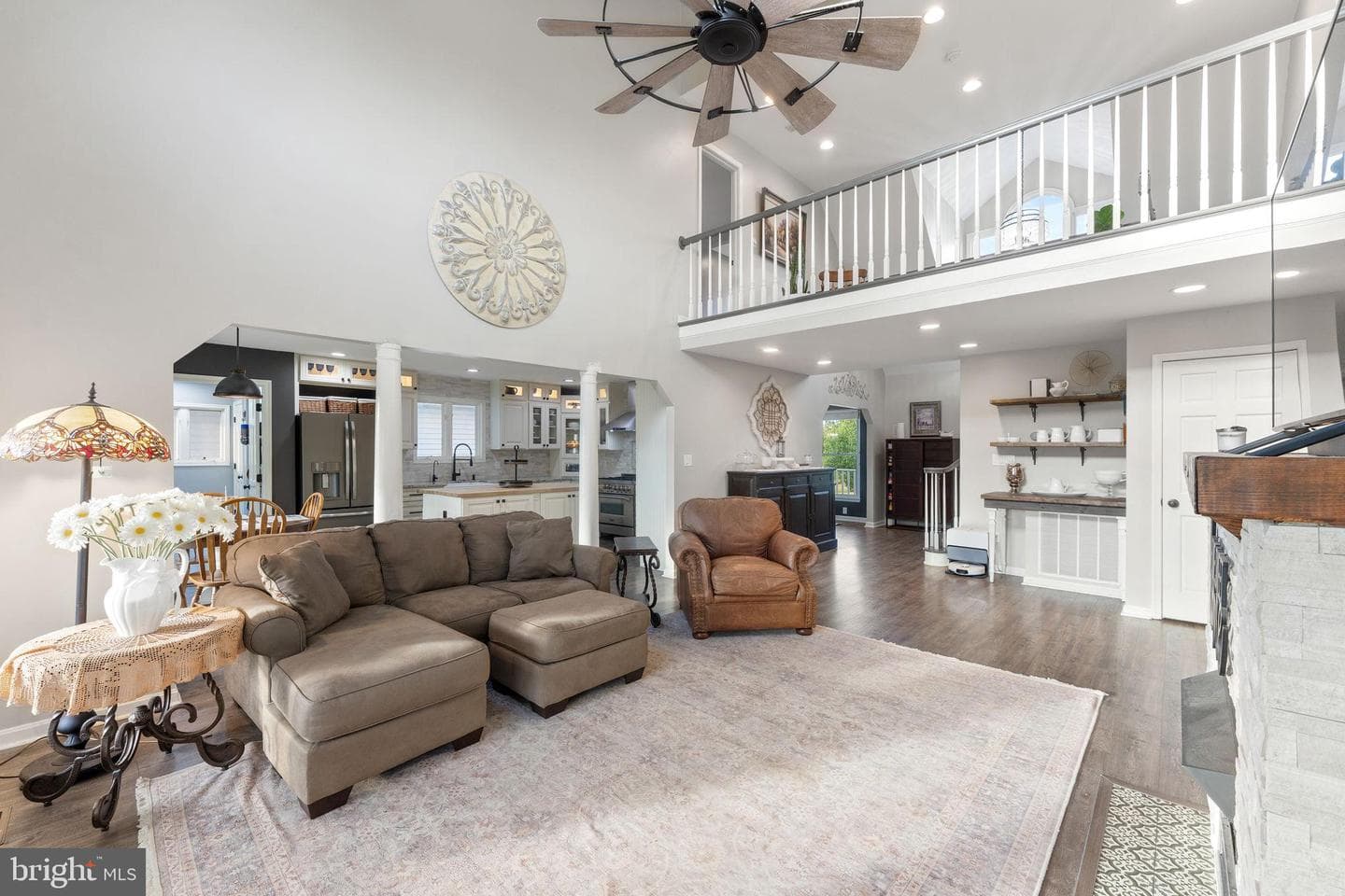 414 Simons Way photo 22