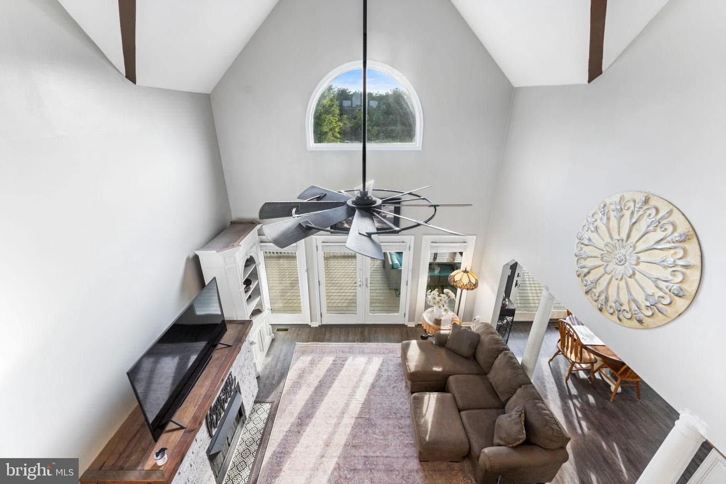 414 Simons Way photo 23