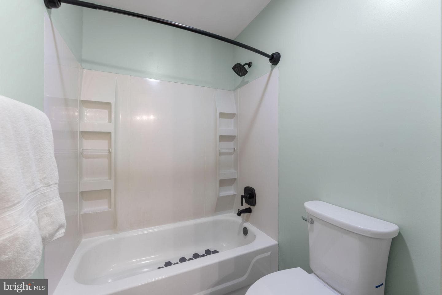 414 Simons Way photo 42