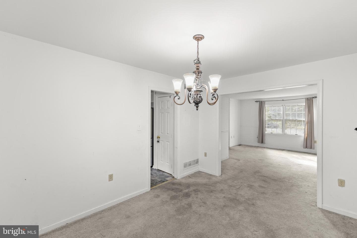 1422 Canterbury Road photo 9
