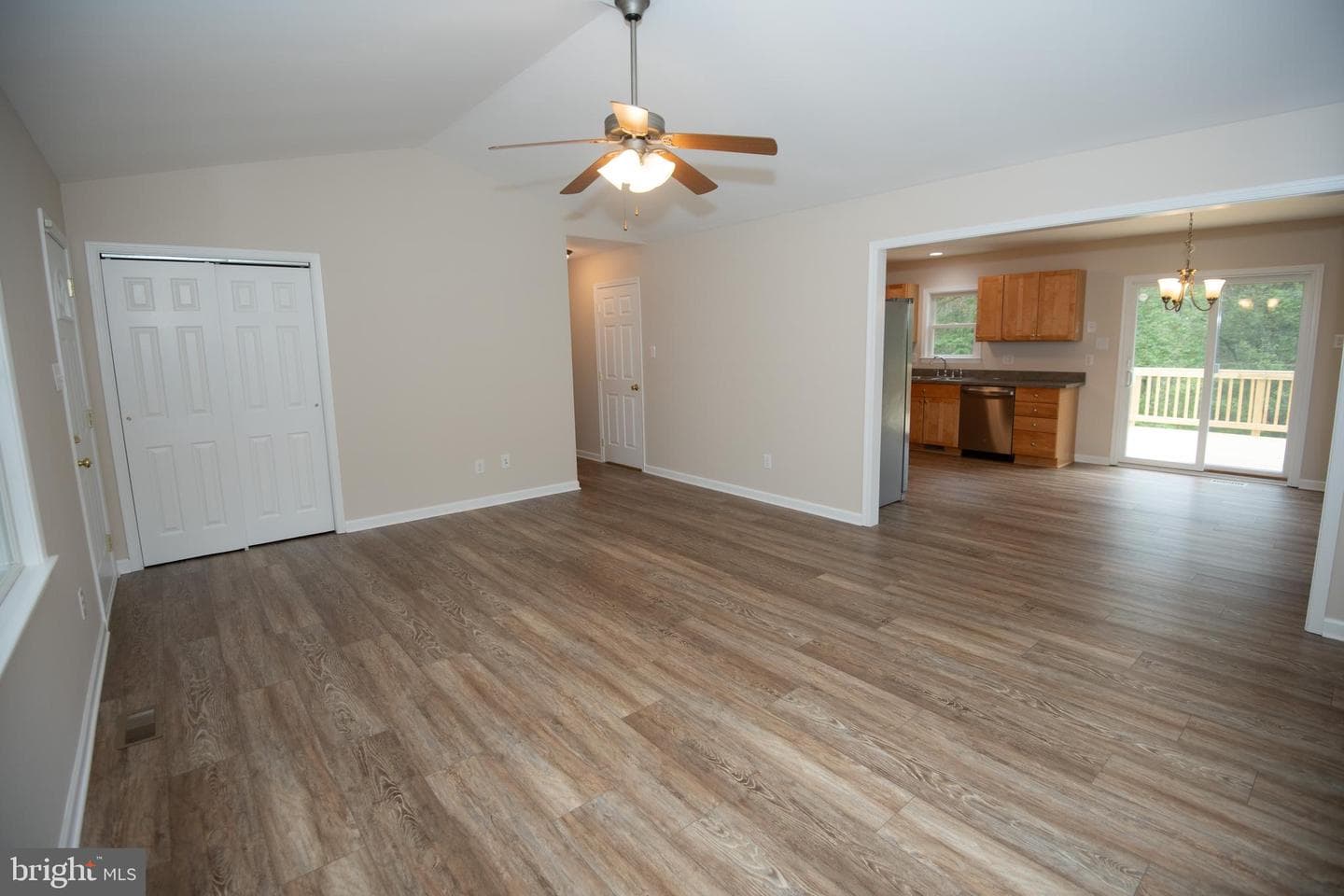 460 Arrowhead Road photo 5
