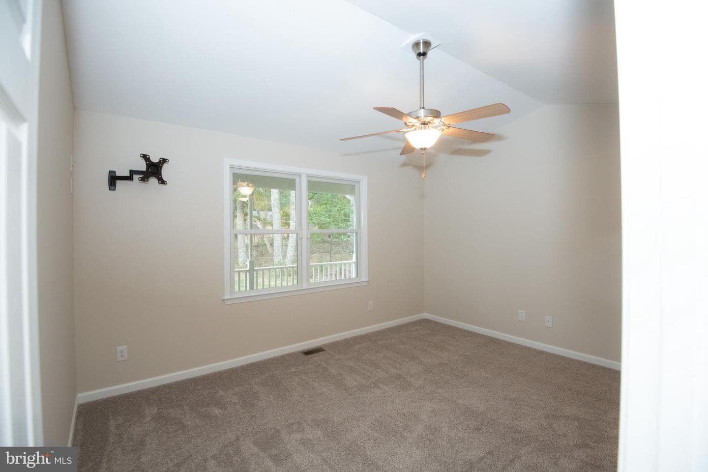 460 Arrowhead Road photo 8