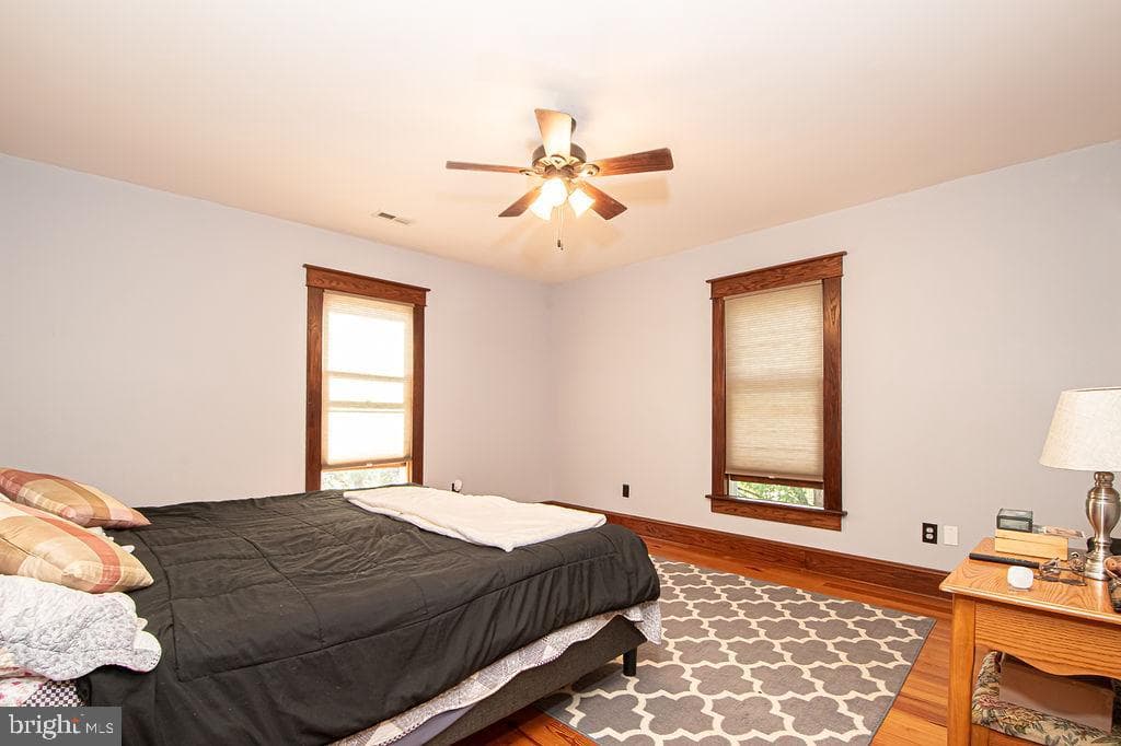 214 Lee Street photo 25