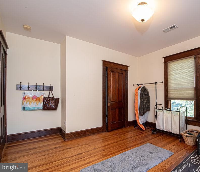 214 Lee Street photo 34
