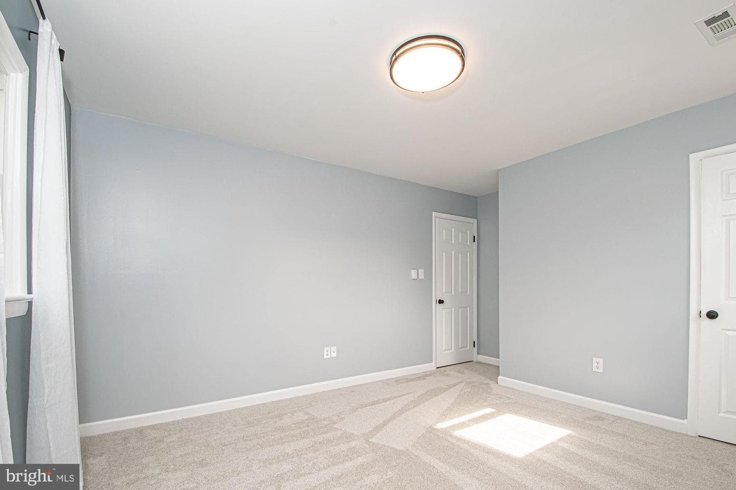 812 Virginia Avenue photo 11