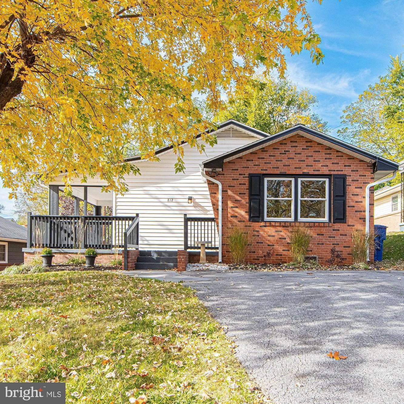 812 Virginia Avenue photo 2