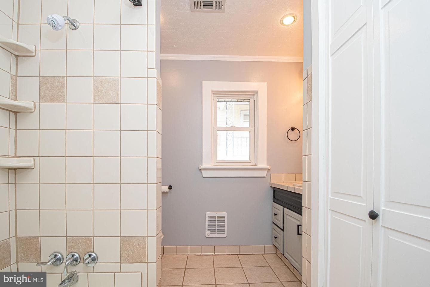 812 Virginia Avenue photo 24