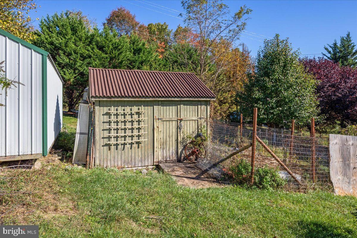 545 Goode Drive photo 29