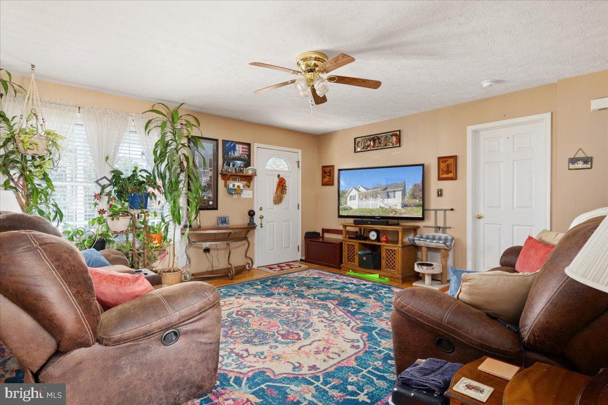 545 Goode Drive photo 9