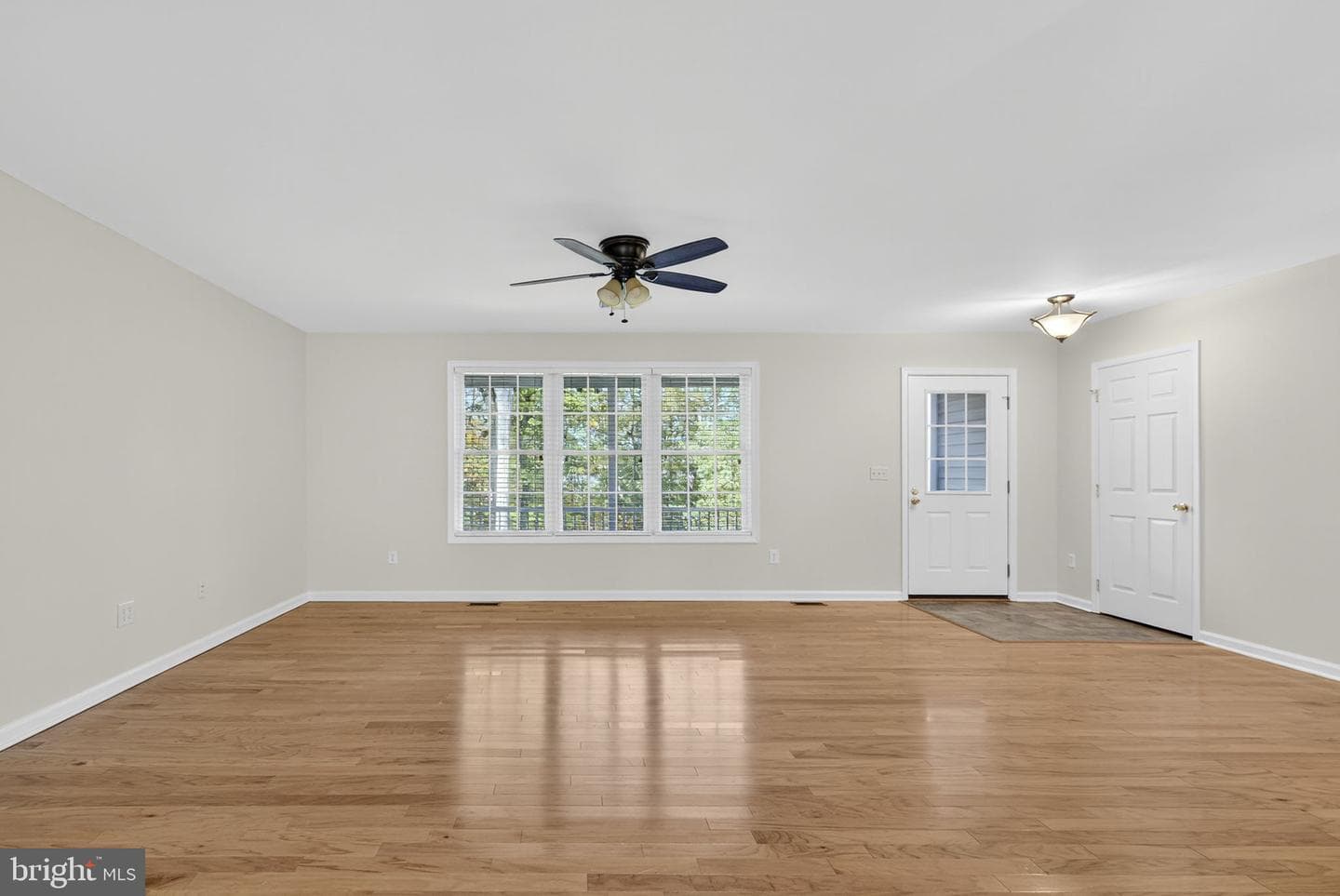 850 Timberland Manor photo 12