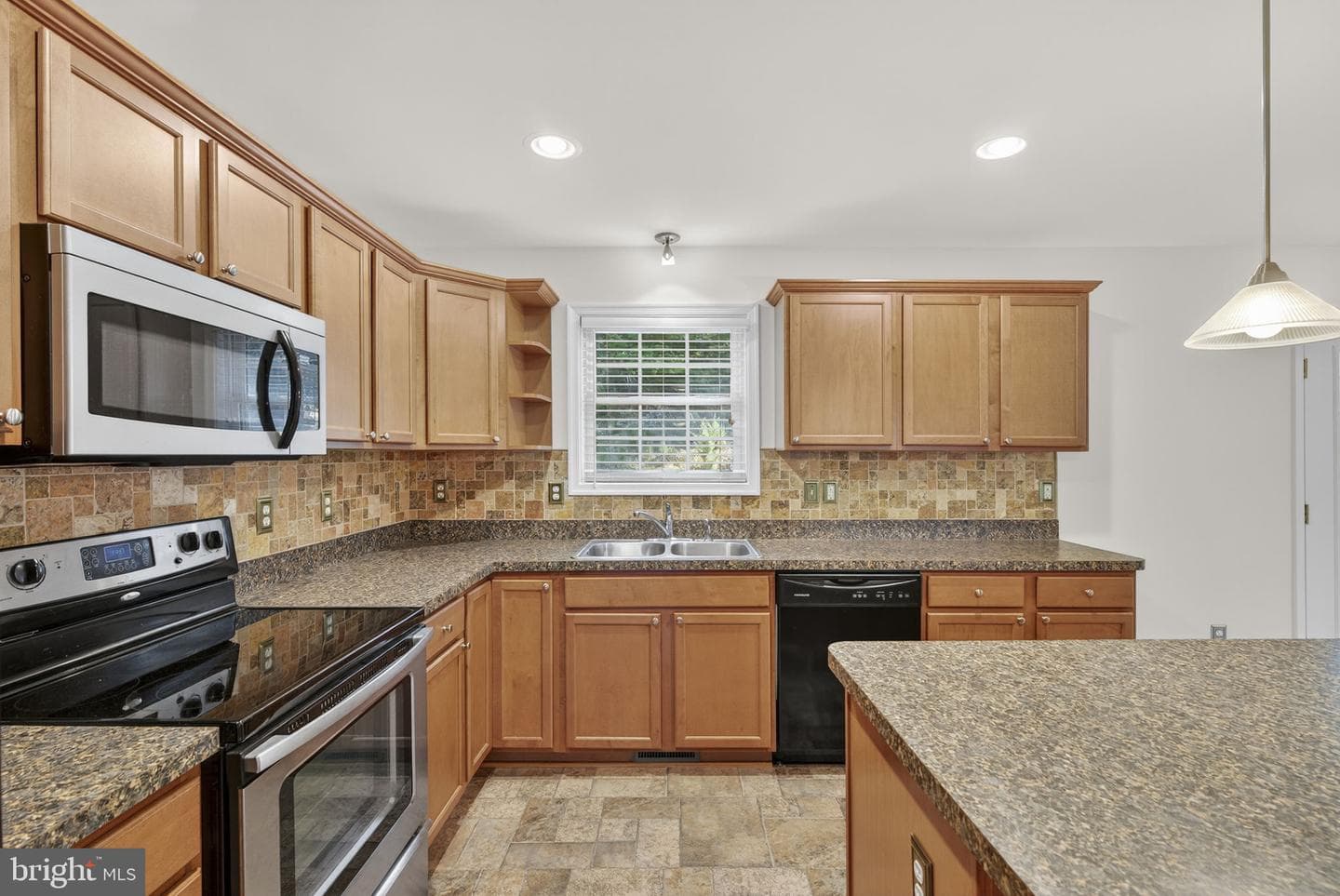 850 Timberland Manor photo 16