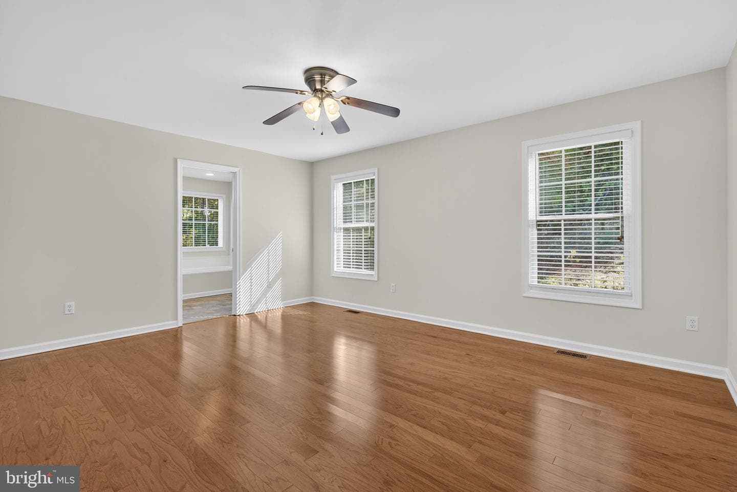 850 Timberland Manor photo 25