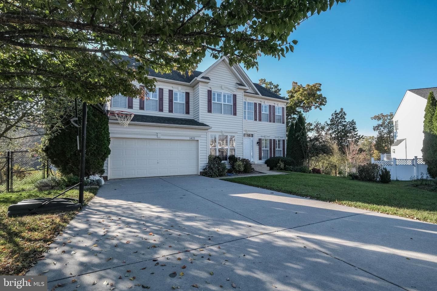 1421 Pickett Court photo 3