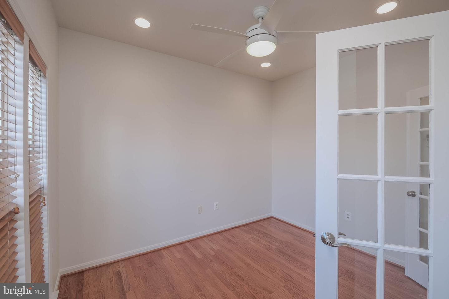 1421 Pickett Court photo 7