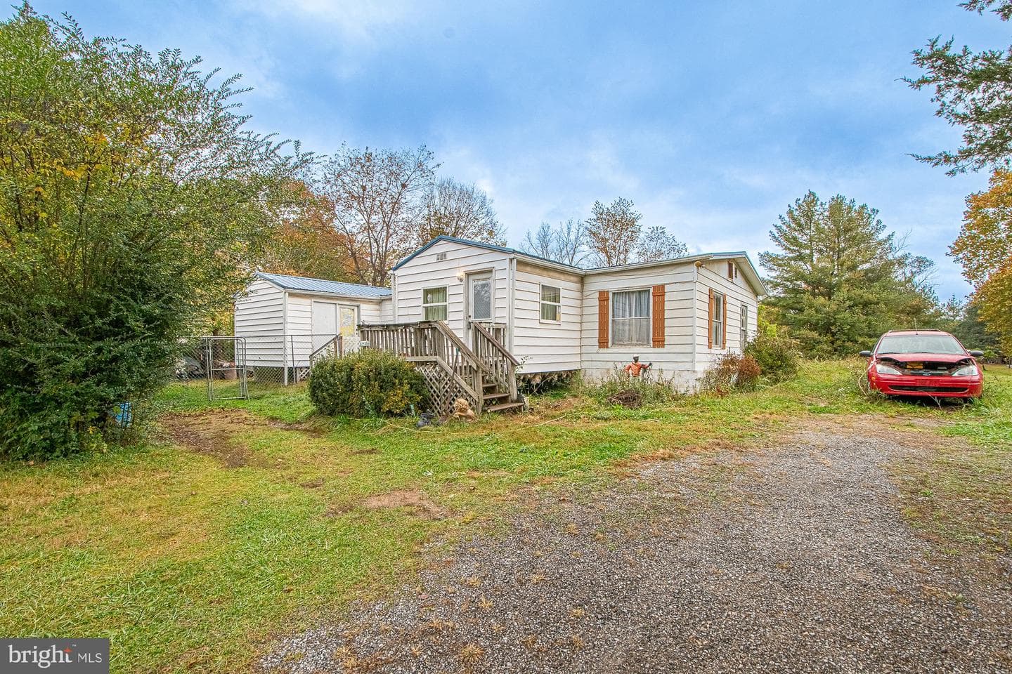 560 Youngs Drive photo 4