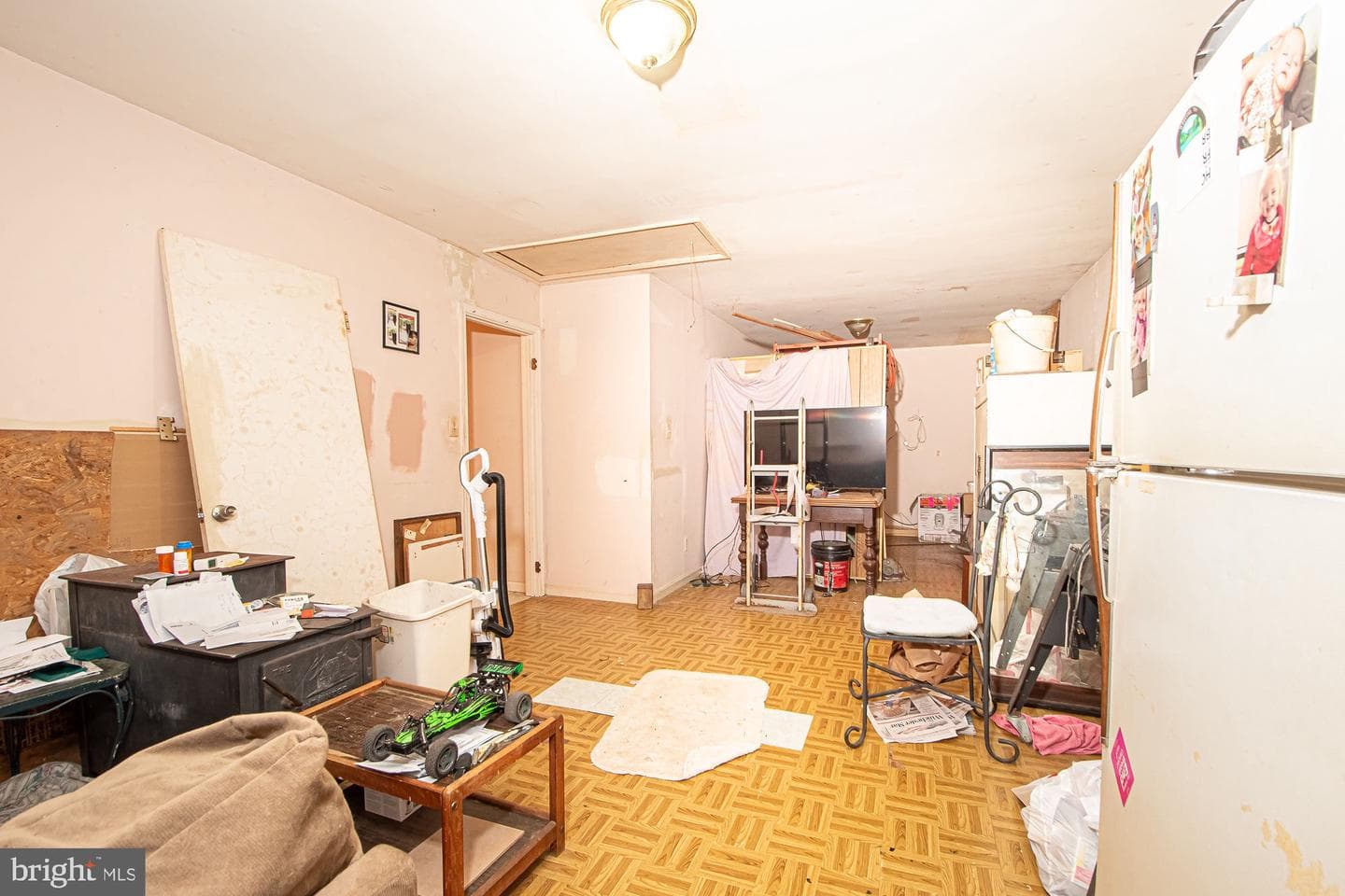 560 Youngs Drive photo 8