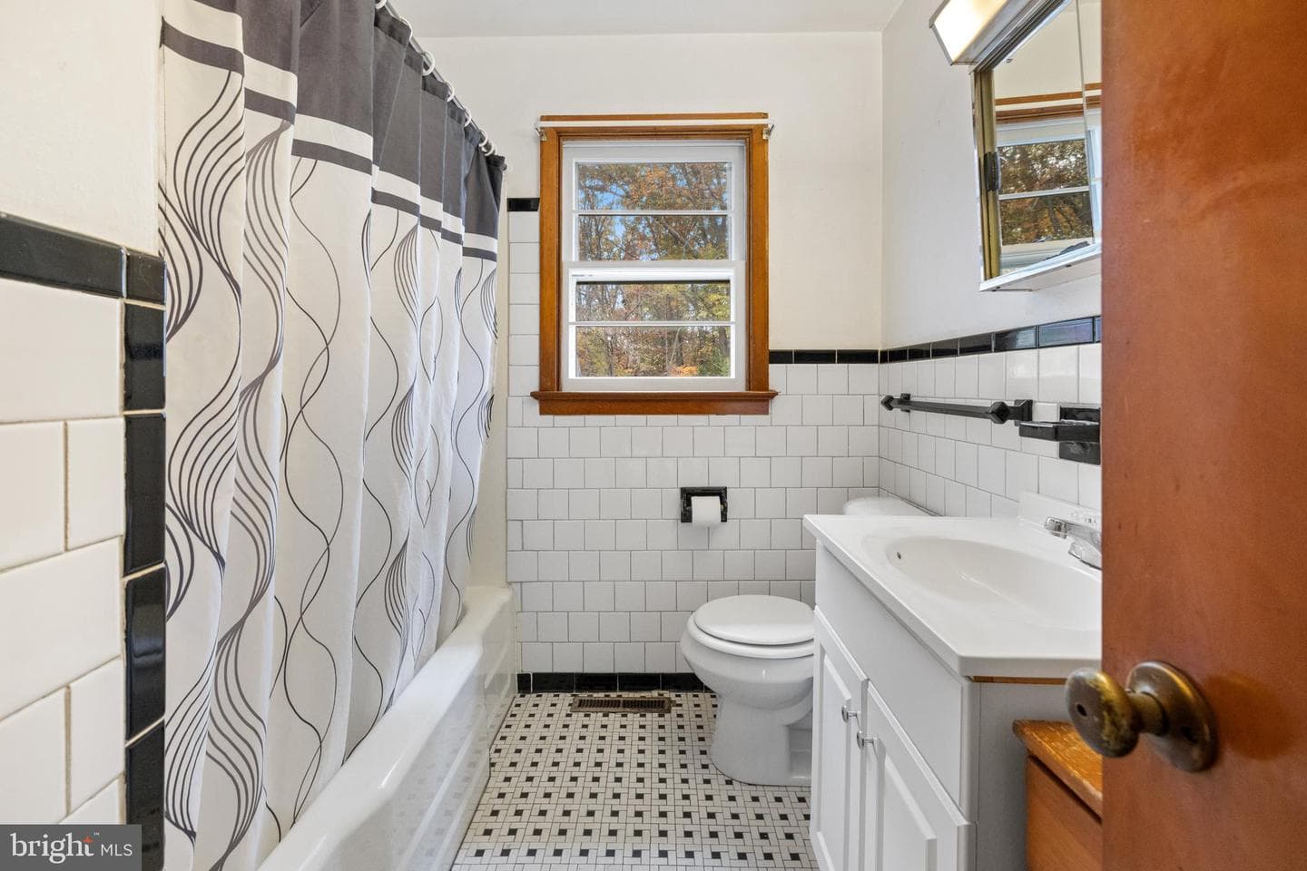 203 Jenny Wren Drive photo 15