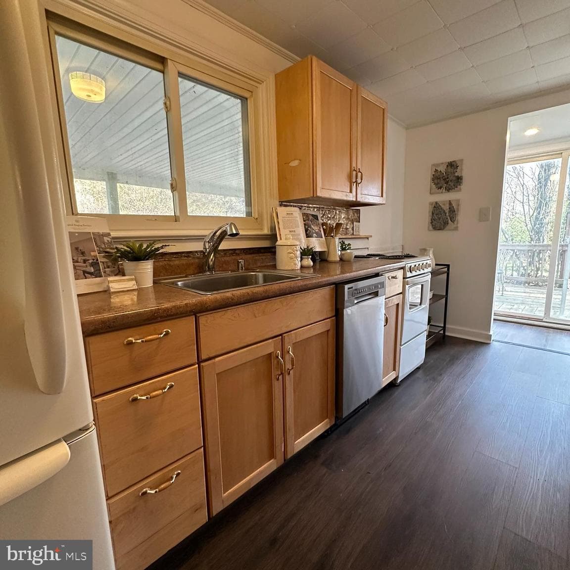 572 Bifrost Way photo 18