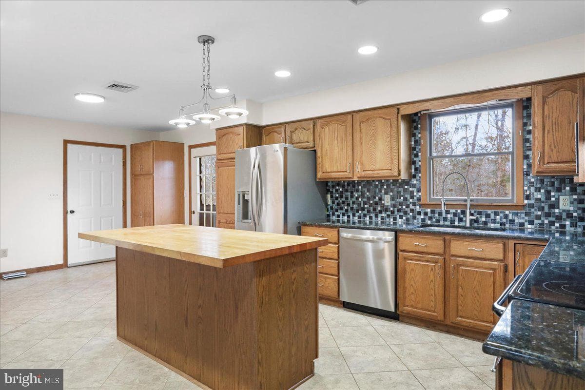 1716 Ridgeway Road photo 10