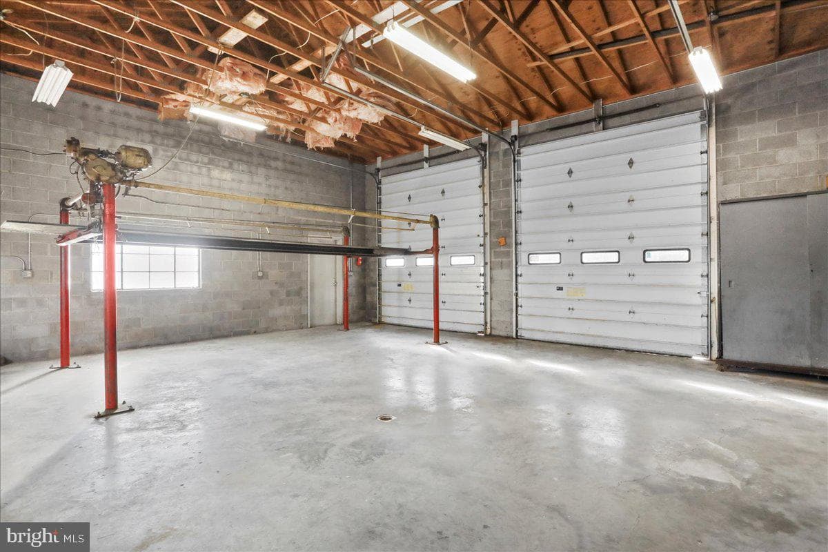 1716 Ridgeway Road photo 36