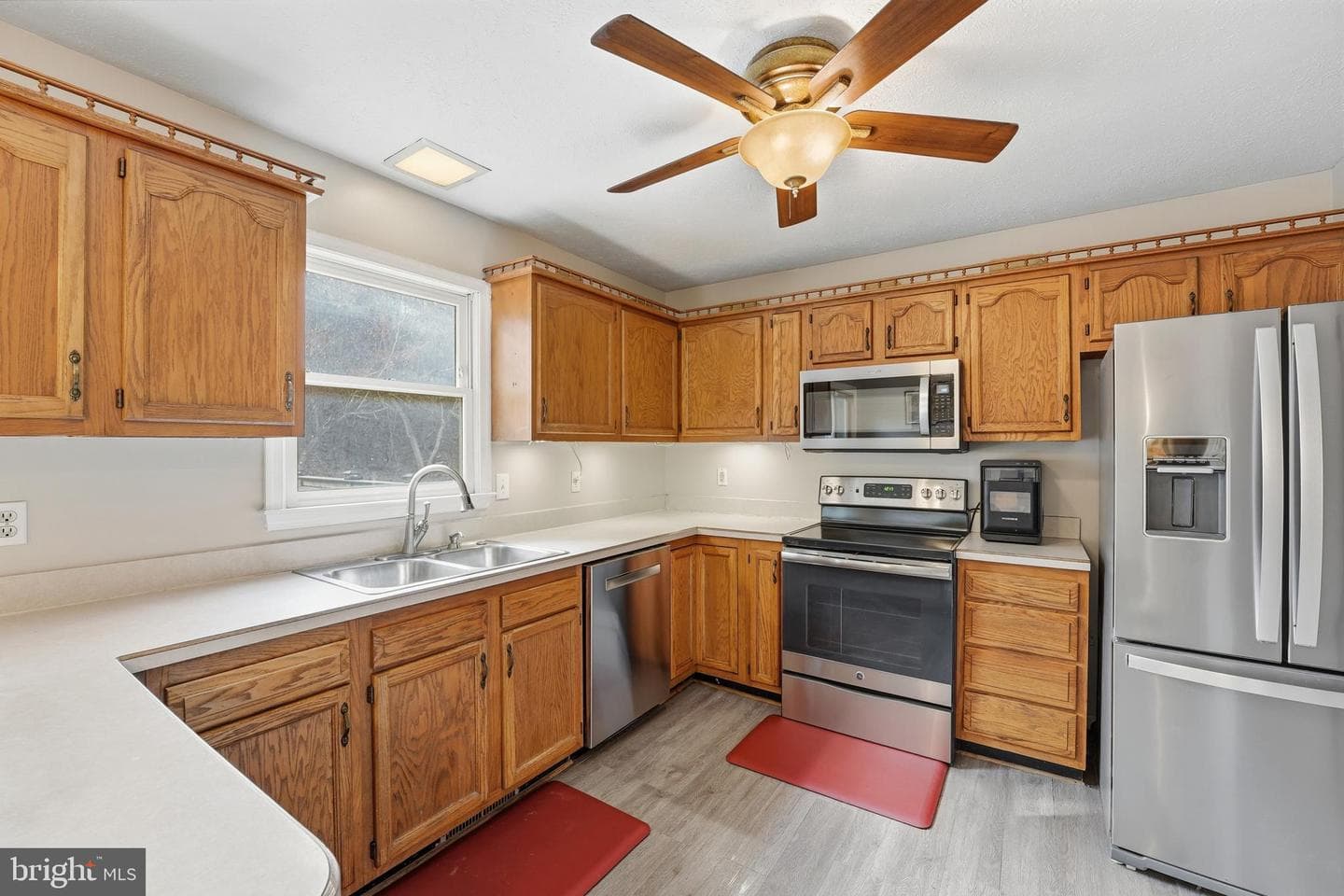 1073 Mountain Heights Road photo 12