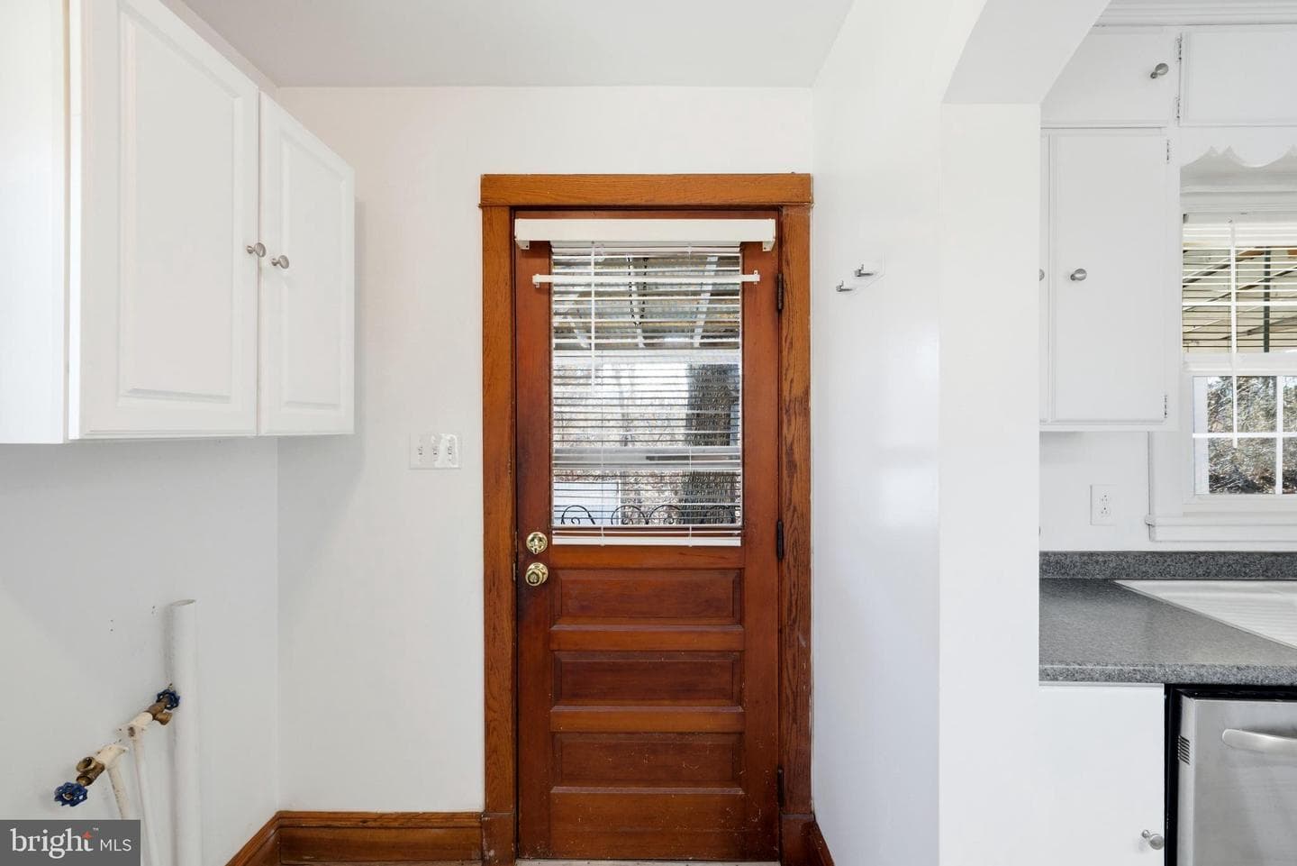 1064 Strasburg Road photo 30