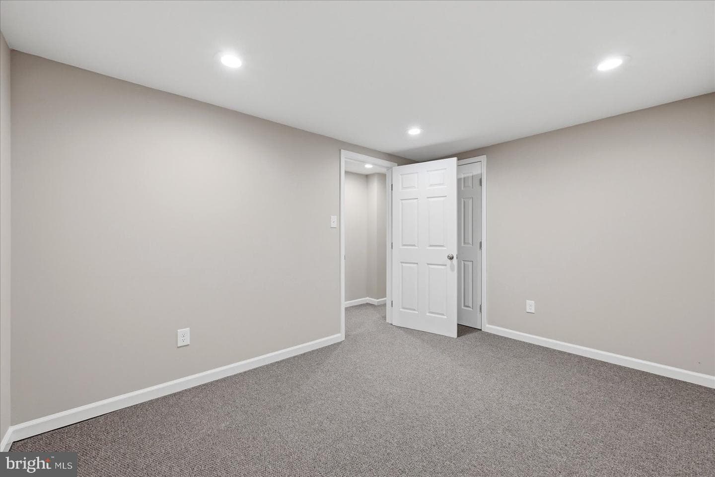 388 Bowling Green Road photo 36