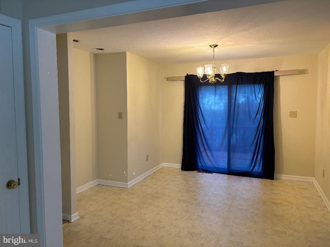36 Ashlawn Court photo 7