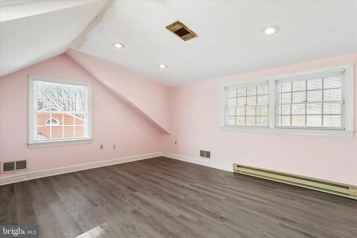 425 W 15th Street photo 31