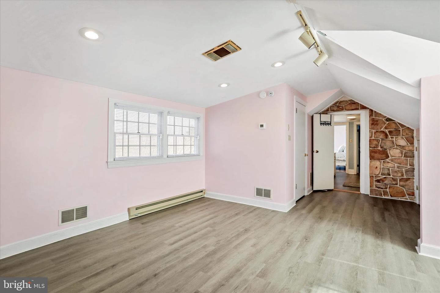 425 W 15th Street photo 33