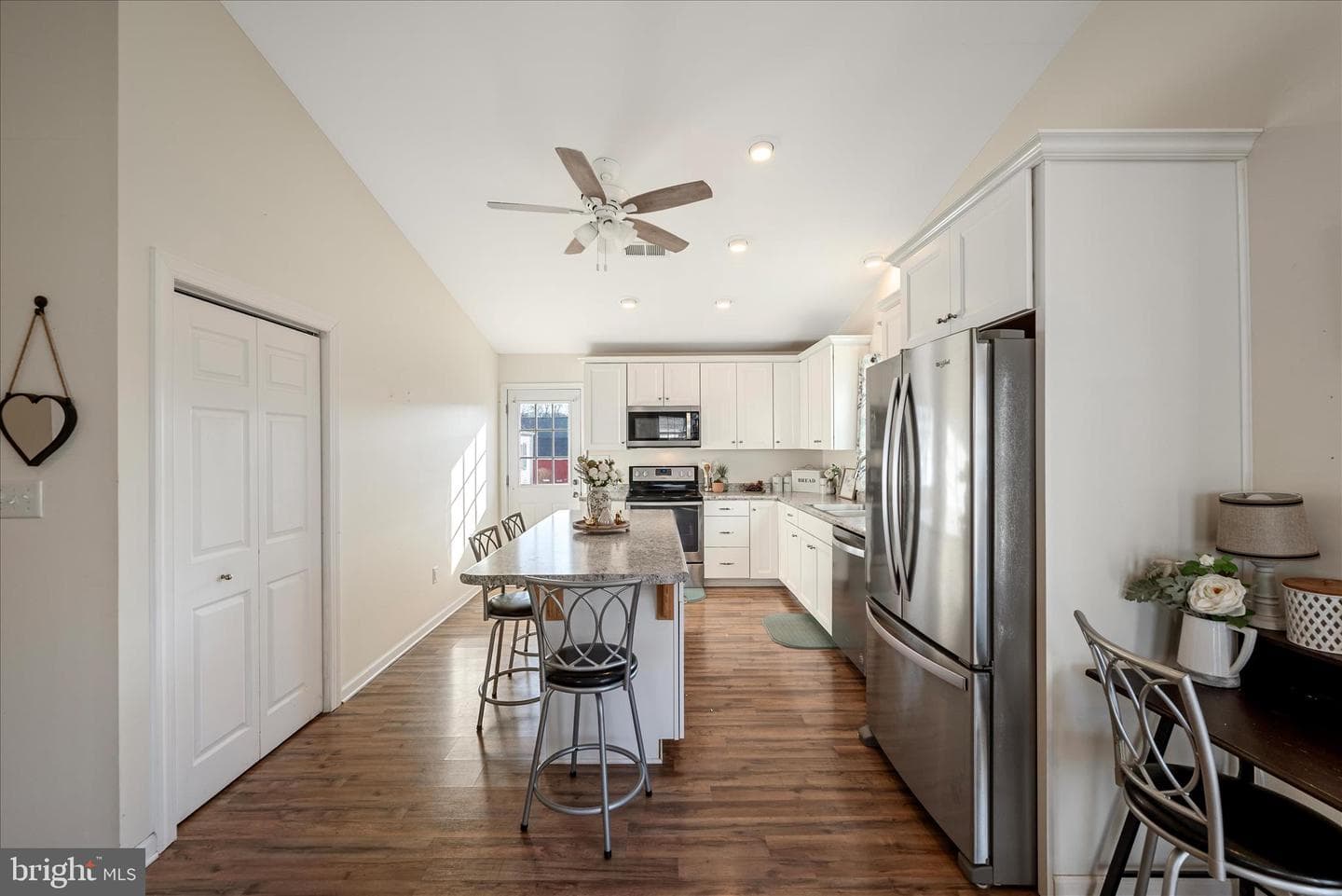 412 Belair Avenue photo 14