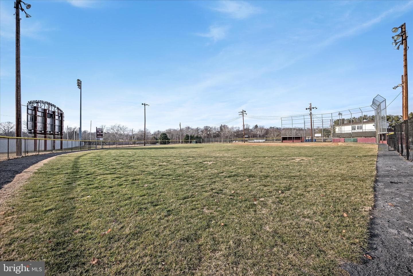 412 Belair Avenue photo 44
