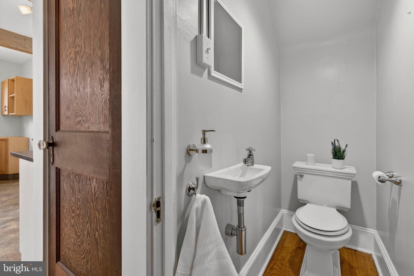 129 Luray Avenue photo 11