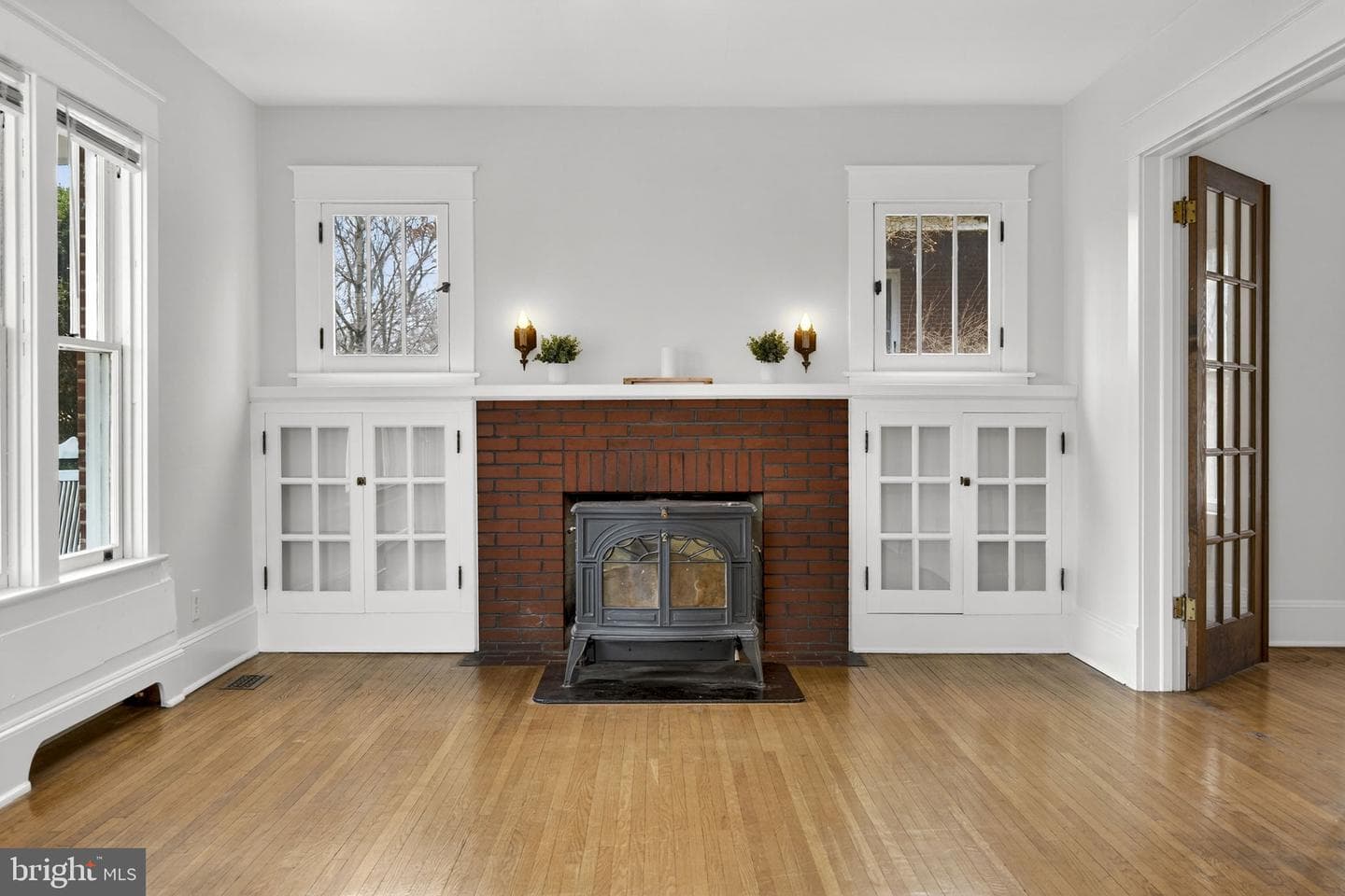 129 Luray Avenue photo 8