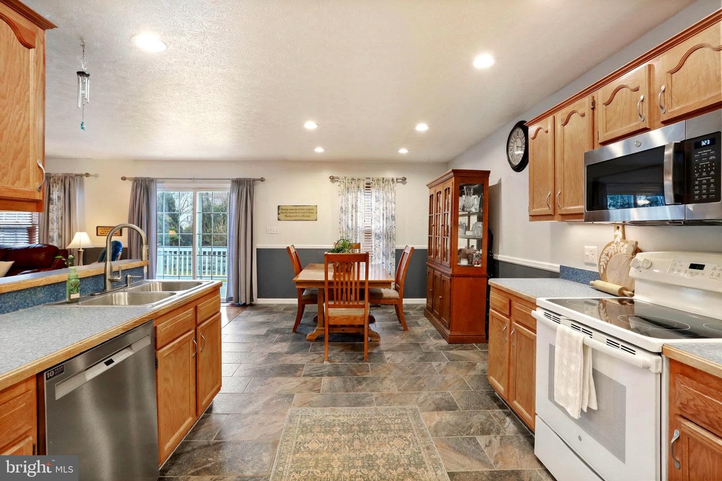 31 Westminster Drive photo 11