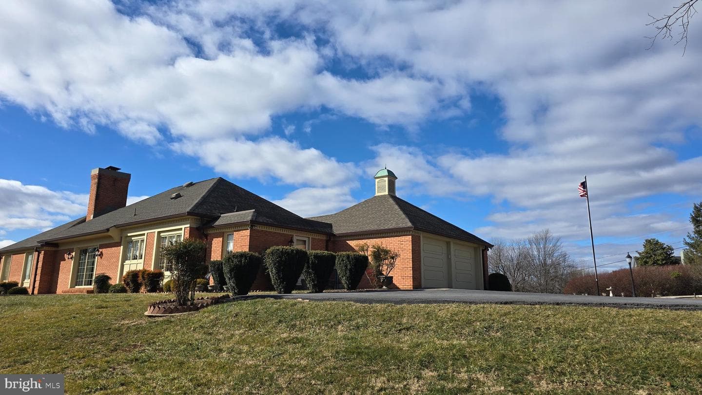 3274 Rockland Road photo 6