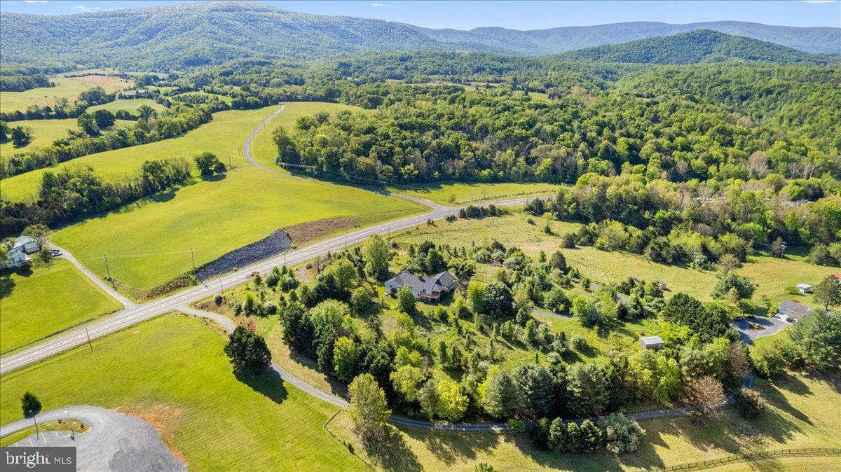 7525 Stonewall Jackson Highway, Front Royal