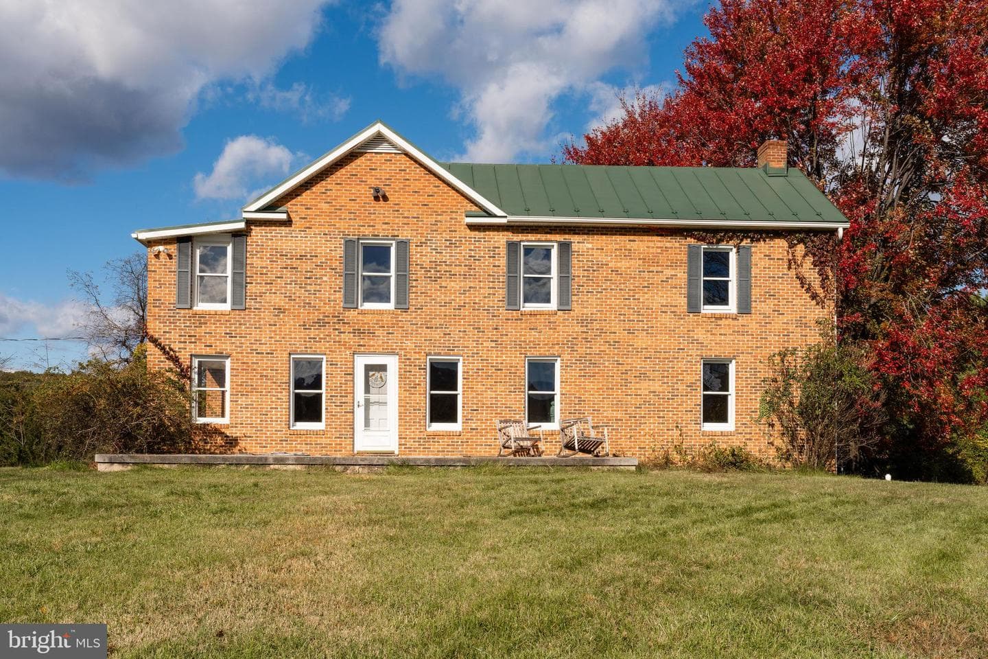 461 Thunderbird Road photo 1