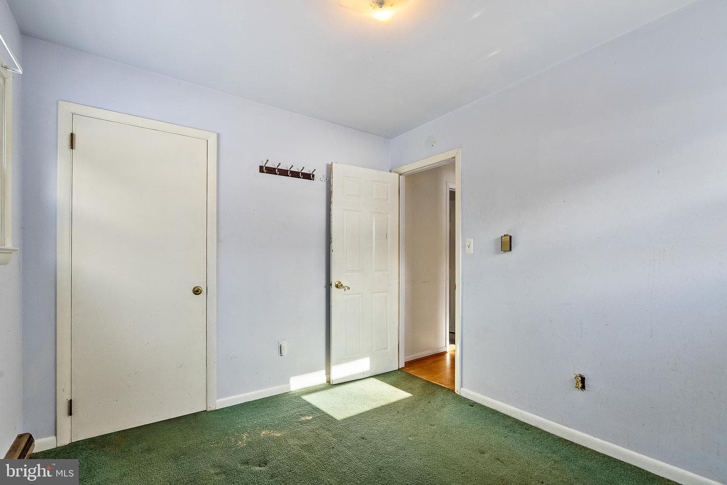 689 Ulysses Way photo 24