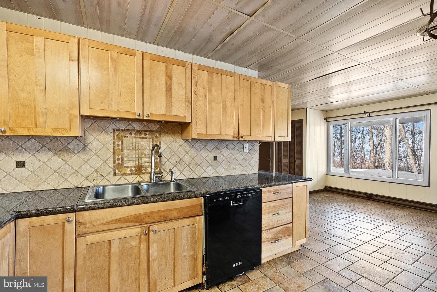 689 Ulysses Way photo 39