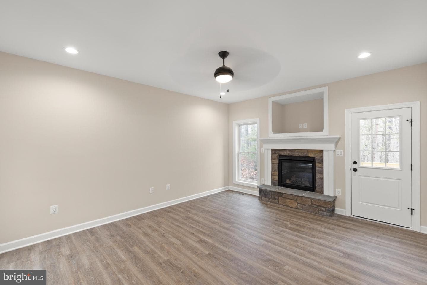 220 Lakeland Circle photo 17