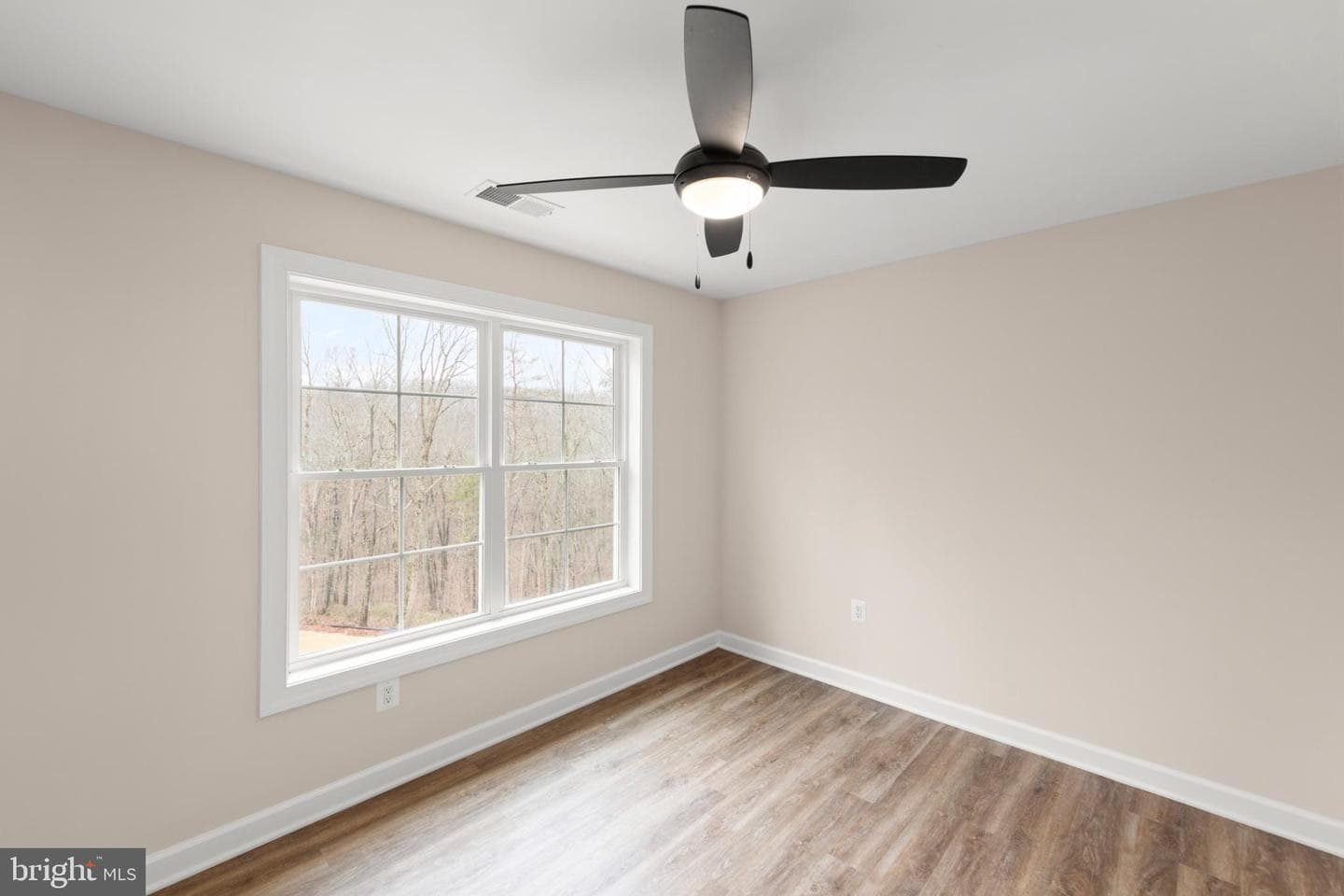 220 Lakeland Circle photo 24