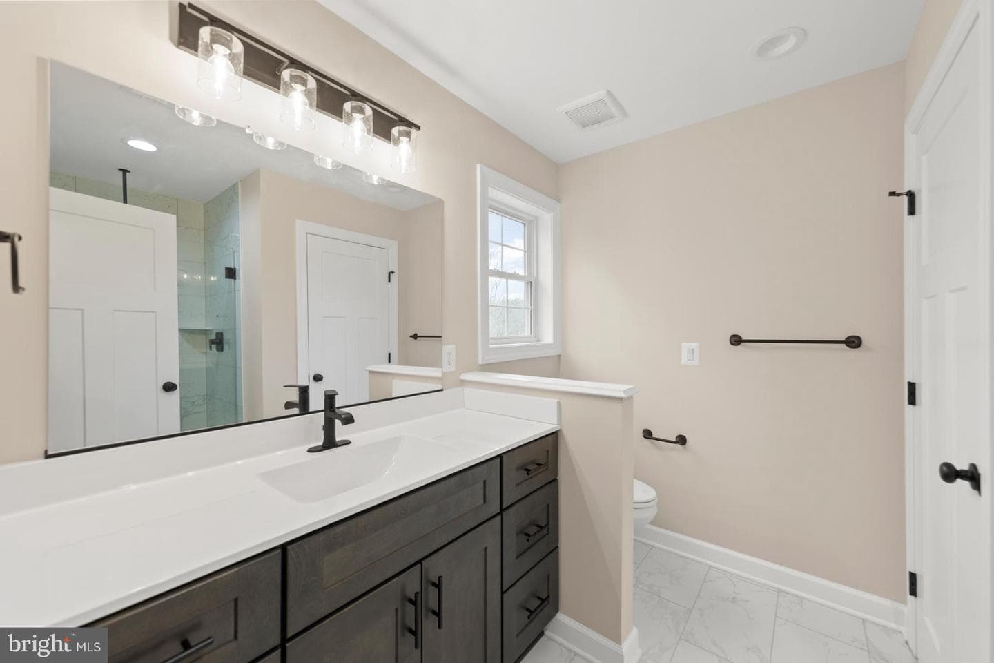 220 Lakeland Circle photo 28