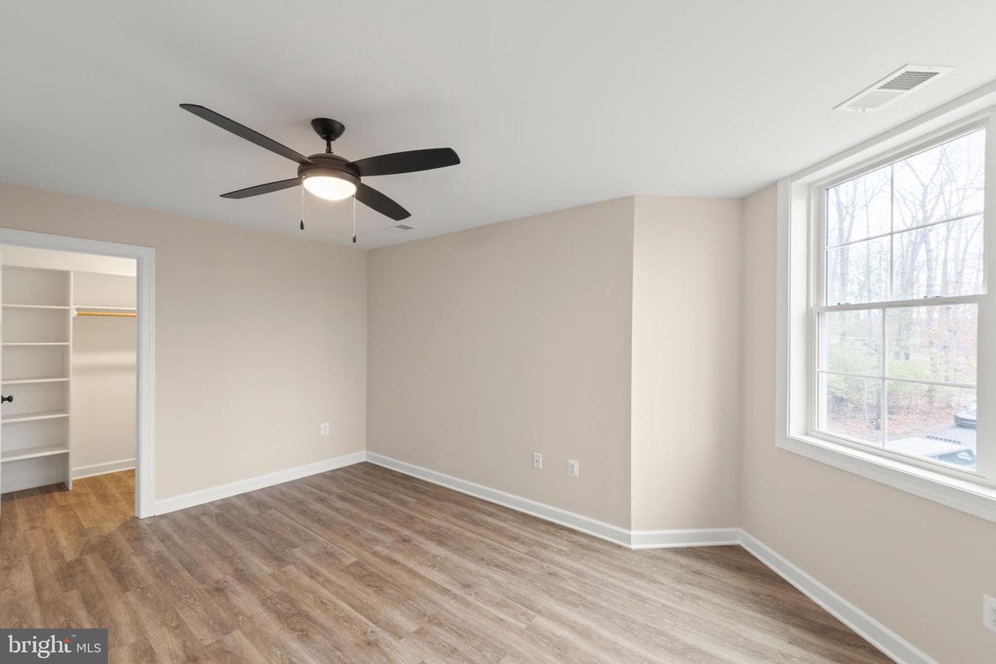 220 Lakeland Circle photo 32