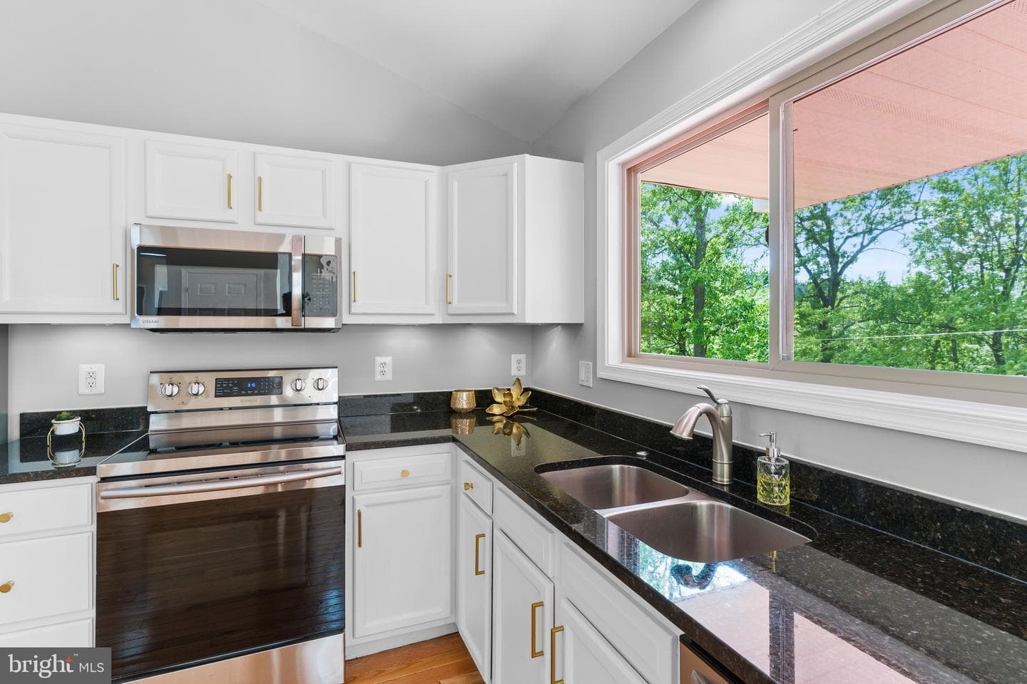252 Wendy Hill Road photo 9